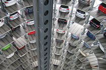 加的斯主场赢球，继续保持领跑位置